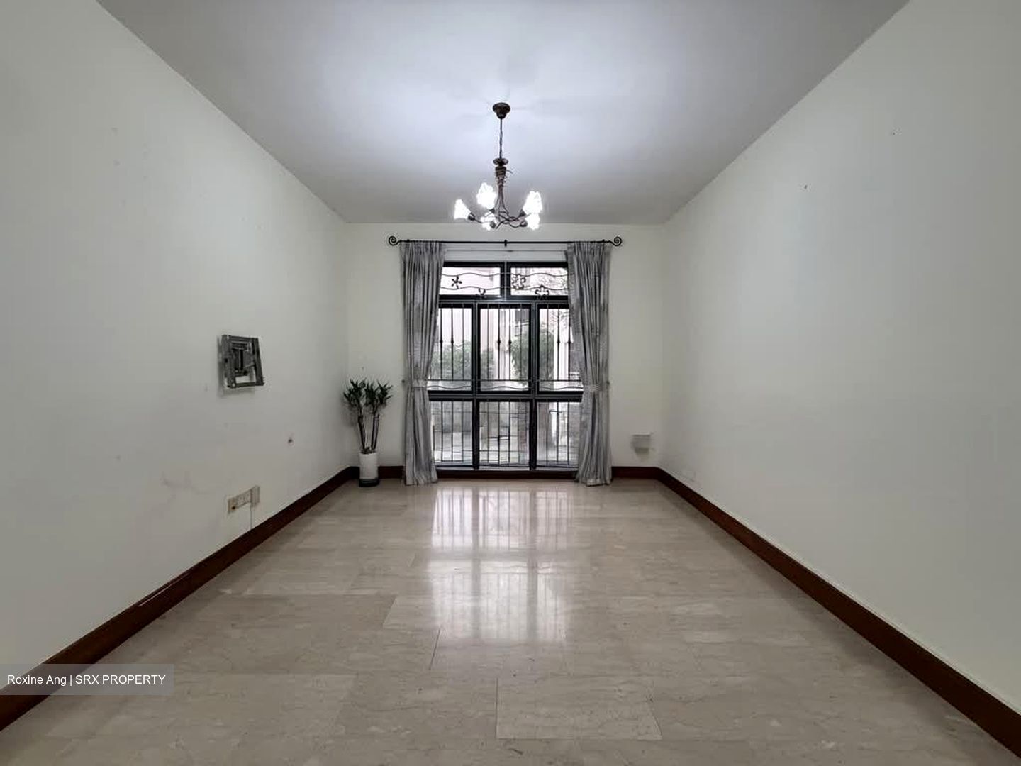 Seletaris (D27), Condominium #602179271